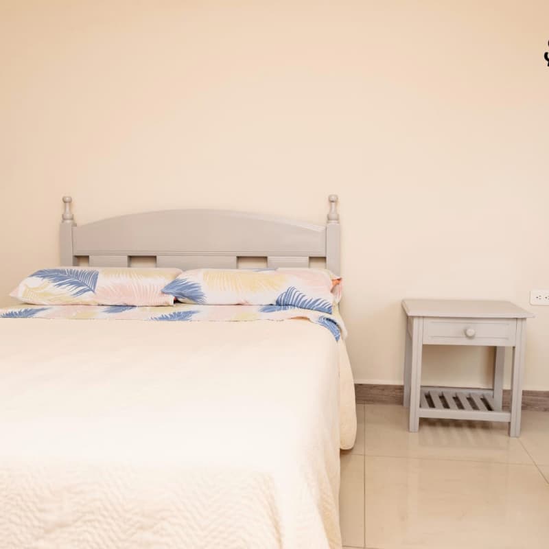 Habitación individual con una cama