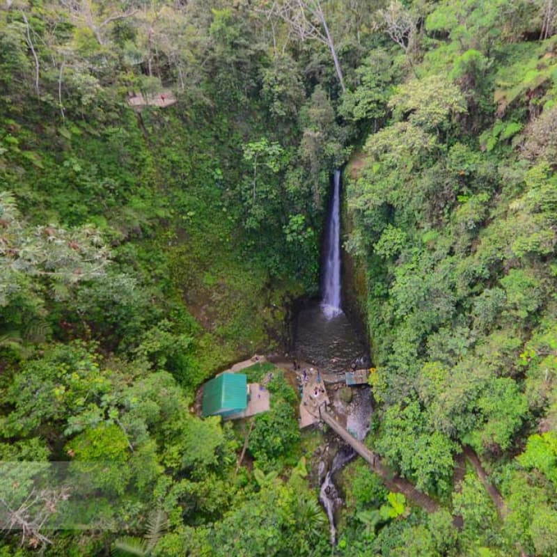 Complejo Turístico Cascadas y Tarabita El Triunfo