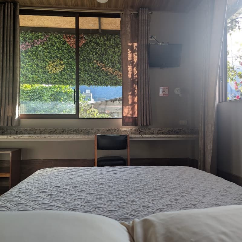 Vista al cuarto desde la cama